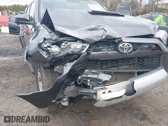 2014 Toyota 4Runner Limited with VIN JTEBU5JR4E5162629, listed as a IAAI auction lot 41265652 with 152,961 mi miles. Bid and sale history available at carsss.com. Image 6.