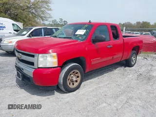 2010 Chevrolet Silverado 1500 LS with VIN 1GCSCREA6AZ279585, listed as a IAAI auction lot 41877080 with 162,897 mi miles. Bid and sale history available at carsss.com. Image 2.