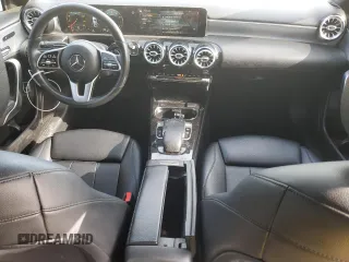 2019 Mercedes-Benz A 220 z VIN WDD3G4FB9KW002196, wystawiony jako Copart lot #51649885 z przebiegiem 119 252 mil mil oraz Szkody całkowita. Historia ofert i sprzedaży dostępna na DreamBid. Obrazek 8.