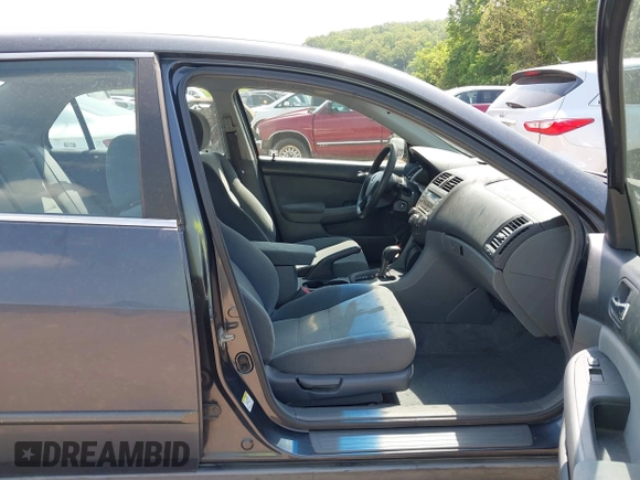 2006 Honda Accord LX with VIN 1HGCM66376A001673, listed as a IAAI auction lot 42142866 with 189,101 mi miles and . Bid and sale history available at DreamBid. Image 5.