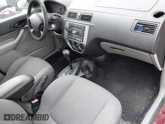2007 Ford Focus S with VIN 1FAHP37N67W207135, listed as a IAAI auction lot 41902551 with 191,560 mi miles and . Bid and sale history available at carsss.com. Image 5.