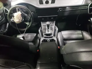 2019 Porsche Cayenne Turbo с VIN WP1AF2AY8KDA81665, выставлен на аукционе Copart как лот 86916964 с пробегом 53 780 миль миль и Списание • Salvage title. История ставок и продаж доступна на DreamBid. Изображение 8.