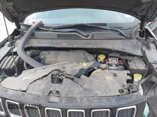 2018 Jeep Compass Altitude with VIN 3C4NJCBB5JT240751, listed as a IAAI auction lot 41674481 with 132,898 mi miles and . Bid and sale history available at DreamBid. Image 10.