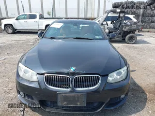 2011 BMW 3 Series 335i z VIN WBADX7C58BE578914, wystawiony jako IAAI lot #42436629 z przebiegiem 91 925 mil mil oraz . Historia ofert i sprzedaży dostępna na DreamBid. Obrazek 13.
