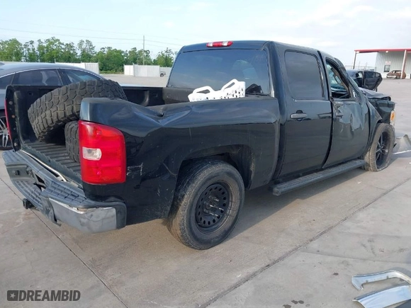 2012 Chevrolet Silverado 1500 LT with VIN 3GCPCSEA4CG203959, listed as a IAAI auction lot 42037697 with 1 mi miles. Bid and sale history available at carsss.com. Image 4.