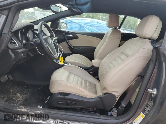 2016 Buick Cascada Premium с VIN W04WT3N51GG037643, выставлен на аукционе Copart как лот 63238994 с пробегом 75 024 миль миль и Списание • Salvage title. История ставок и продаж доступна на DreamBid. Изображение 7.