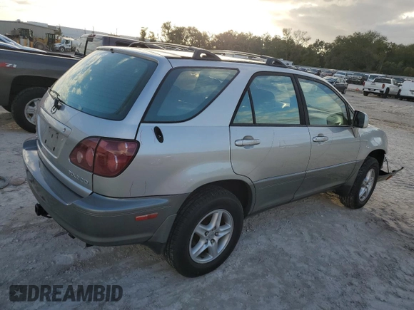 2000 Lexus RX 300 with VIN JT6GF10U8Y0063548, listed as a Copart auction lot 84639154 with 120,633 mi miles and Salvage Title. Bid and sale history available at carsss.com. Image 3.