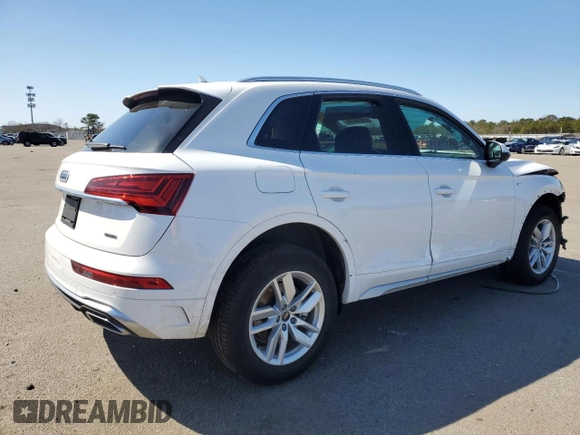 2024 Audi Q5 S line Premium z VIN WA1GAAFY1R2113529, wystawiony jako Copart lot #51914235 z przebiegiem Nie podano mil oraz Szkoda całkowita • Salvage title. Historia ofert i sprzedaży dostępna na DreamBid. Obrazek 3.
