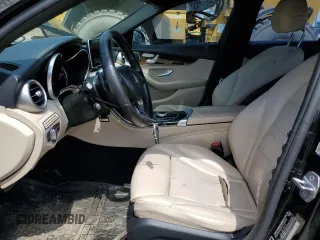 2018 Mercedes-Benz C 300 z VIN 55SWF4KB2JU249643, wystawiony jako Copart lot #56357375 z przebiegiem 132 368 mil mil oraz Czysty tytuł • Clean title. Historia ofert i sprzedaży dostępna na DreamBid. Obrazek 7.