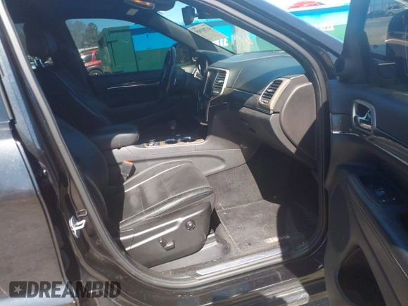 2014 Jeep Grand Cherokee Overland with VIN 1C4RJFCT5EC105880, listed as a IAAI auction lot 41701105 with 169,930 mi miles. Bid and sale history available at carsss.com. Image 5.