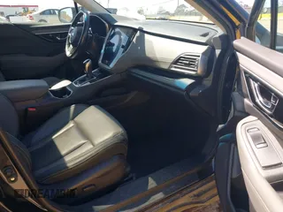 2021 Subaru Outback Onyx XT with VIN 4S4BTGLD9M3166816, listed as a IAAI auction lot 42194707 with 134,034 mi miles and . Bid and sale history available at DreamBid. Image 5.