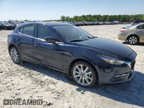 2017 Mazda 3 Grand Touring z VIN JM1BN1M3XH1117241, wystawiony jako Copart lot #53499295 z przebiegiem 63 886 mil mil oraz Szkoda całkowita • Salvage title. Historia ofert i sprzedaży dostępna na DreamBid. Obrazek 4.
