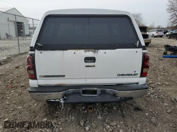 2004 Chevrolet Silverado 1500 LS with VIN 2GCEC19T041155853, listed as a Copart auction lot 51508005 with 193,567 mi miles and Salvage Title. Bid and sale history available at DreamBid. Image 6.