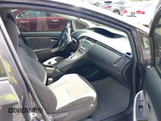 2013 Toyota Prius with VIN JTDKN3DP3D3040869, listed as a IAAI auction lot 42197022 with 174,115 mi miles and . Bid and sale history available at DreamBid. Image 5.