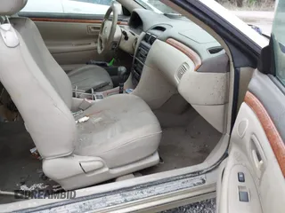 2002 Toyota Solara SE z VIN 2T1FF28P82C594965, wystawiony jako IAAI lot #41325886 z przebiegiem 181 882 mil mil oraz . Historia ofert i sprzedaży dostępna na DreamBid. Obrazek 5.