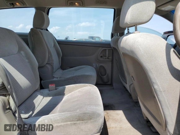 2007 Toyota Sienna CE with VIN 5TDZK23CX7S032027, listed as a Copart auction lot 55175235 with 325,539 mi miles and Clean Title. Bid and sale history available at carsss.com. Image 11.