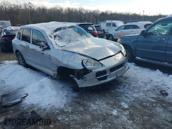 2005 Porsche Cayenne with VIN WP1AA29P75LA22059, listed as a IAAI auction lot 41250250 with 124,835 mi miles. Bid and sale history available at carsss.com. Image 1.