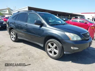 2004 Lexus RX 330 with VIN JTJGA31U840027500, listed as a IAAI auction lot 42031739 with 210,298 mi miles. Bid and sale history available at carsss.com. Image 1.