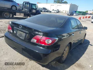 2003 Lexus ES with VIN JTHBF30G530122037, listed as a IAAI auction lot 42051319 with Not Provided miles. Bid and sale history available at carsss.com. Image 4.