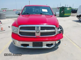 2018 Ram 1500 Lone Star Silver z VIN 1C6RR6LT0JS155196, wystawiony jako IAAI lot #42261402 z przebiegiem 64 065 mil mil oraz . Historia ofert i sprzedaży dostępna na DreamBid. Obrazek 12.