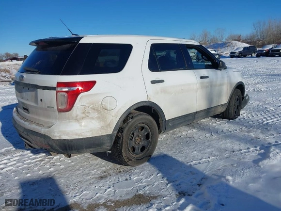 2015 Ford Utility Police Interceptor with VIN 1FM5K8AR5FGC42595, listed as a IAAI auction lot 41202194 with 94,123 mi miles. Bid and sale history available at carsss.com. Image 4.
