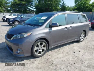 2012 Toyota Sienna SE with VIN 5TDXK3DCXCS267405, listed as a IAAI auction lot 42401101 with 134,553 mi miles and . Bid and sale history available at DreamBid. Image 2.