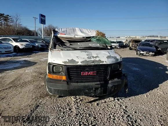 2009 GMC Savana Cargo Van with VIN 1GTGG256091104465, listed as a Copart auction lot 88076095 with 0 mi miles and Salvage Title. Bid and sale history available at carsss.com. Image 11.