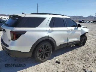 2020 Ford Explorer ST with VIN 1FM5K8GCXLGA61569, listed as a Copart auction lot 37862003 with 0 mi miles and Salvage Title. Bid and sale history available at carsss.com. Image 3.