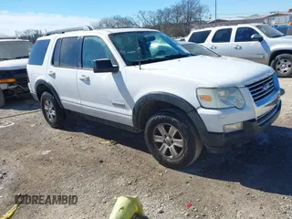 2007 Ford Explorer XLT with VIN 1FMEU63EX7UB18883, listed as a IAAI auction lot 41659489 with 191,892 mi miles. Bid and sale history available at carsss.com. Image 1.