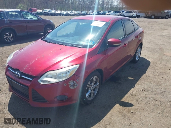 2013 Ford Focus SE with VIN 1FADP3F2XDL371376, listed as a IAAI auction lot 42074806 with 152,836 mi miles. Bid and sale history available at carsss.com. Image 6.