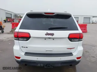2019 Jeep Grand Cherokee Trailhawk with VIN 1C4RJFLG0KC837817, listed as a IAAI auction lot 41754787 with 86,235 mi miles. Bid and sale history available at carsss.com. Image 17.