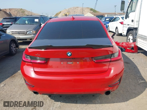 2020 BMW 3 Series 330i xDrive with VIN 3MW5R7J09L8B40736, listed as a IAAI auction lot 40337647 with 1 mi miles. Bid and sale history available at carsss.com. Image 17.