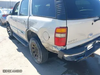 2005 GMC Yukon SLT with VIN 1GKEC13T15R144480, listed as a IAAI auction lot 41632540 with 184,038 mi miles. Bid and sale history available at carsss.com. Image 6.