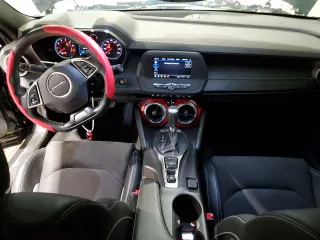 2022 Chevrolet Camaro LT1 with VIN 1G1FF3D78N0125118, listed as a Copart auction lot 73694724 with 5,100 mi miles and Salvage Title. Bid and sale history available at carsss.com. Image 8.