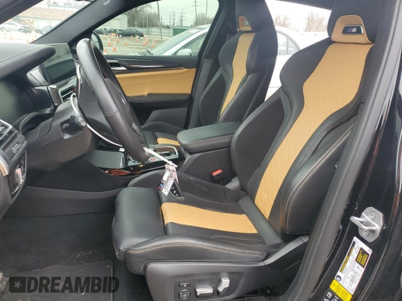 2022 BMW X4 M z VIN 5YM23EC00N9K92218, wystawiony jako Copart lot #47554585 z przebiegiem 33 464 mil mil oraz Szkoda całkowita • Salvage title. Historia ofert i sprzedaży dostępna na DreamBid. Obrazek 7.