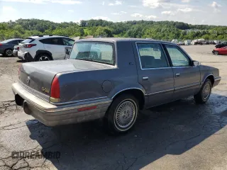 1993 Chrysler New Yorker z VIN 1C3XC66R8PD205488, wystawiony jako Copart lot #59097875 z przebiegiem 70 593 mil mil oraz Czysty tytuł • Clean title. Historia ofert i sprzedaży dostępna na DreamBid. Obrazek 3.