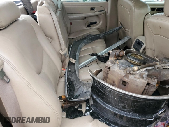 2004 GMC Sierra 2500HD SLT z VIN 1GTHK23114F143006, wystawiony jako Copart lot #55283215 z przebiegiem Nie podano mil oraz Szkoda całkowita • Salvage title. Historia ofert i sprzedaży dostępna na DreamBid. Obrazek 10.