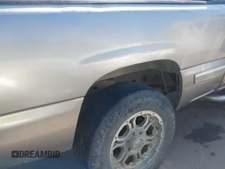 2000 Chevrolet Silverado 1500 LT with VIN 1GCEK19T2YE386163, listed as a IAAI auction lot 42229742 with 251,756 mi miles and . Bid and sale history available at DreamBid. Image 14.
