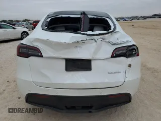2021 Tesla Model Y Performance z VIN 5YJYGDEF0MF267326, wystawiony jako Copart lot #52319925 z przebiegiem Nie podano mil oraz Szkoda całkowita • Salvage title. Historia ofert i sprzedaży dostępna na DreamBid. Obrazek 6.