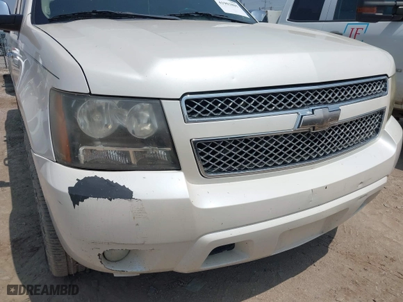 2011 Chevrolet Suburban LTZ with VIN 1GNSCKE06BR207874, listed as a IAAI auction lot 41903805 with 288,007 mi miles. Bid and sale history available at carsss.com. Image 6.