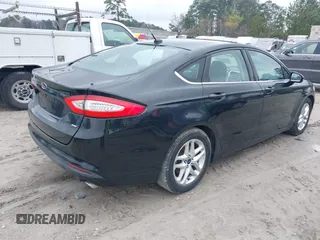 2015 Ford Fusion SE z VIN 1FA6P0H75FS116481, wystawiony jako IAAI lot #41629378 z przebiegiem 132 528 mil mil oraz . Historia ofert i sprzedaży dostępna na DreamBid. Obrazek 4.