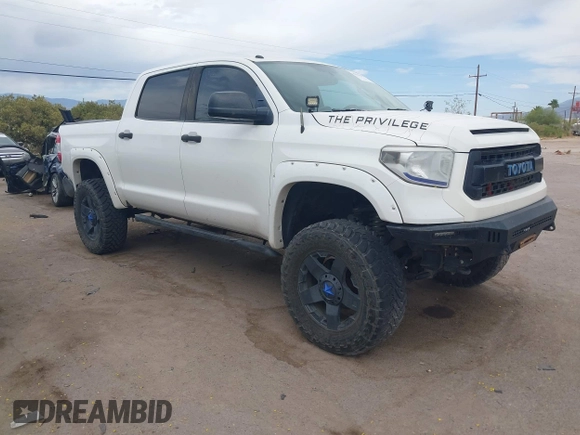 2016 Toyota Tundra SR5 z VIN 5TFDW5F15GX491017, wystawiony jako IAAI lot #42033427 z przebiegiem 97 290 mil mil oraz . Historia ofert i sprzedaży dostępna na DreamBid. Obrazek 1.