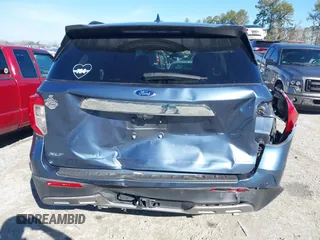 2020 Ford Explorer XLT with VIN 1FMSK7DH5LGC41331, listed as a IAAI auction lot 41491137 with 28,242 mi miles. Bid and sale history available at carsss.com. Image 16.