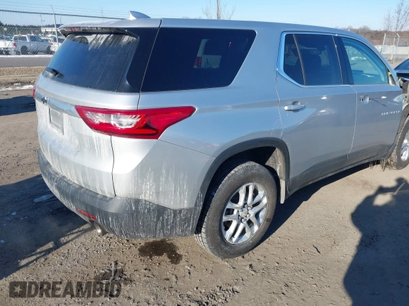 2018 Chevrolet Traverse LS with VIN 1GNEVFKW9JJ278636, listed as a IAAI auction lot 41356423 with 113,783 mi miles. Bid and sale history available at carsss.com. Image 4.