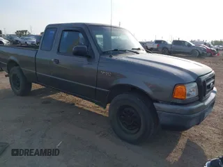 2004 Ford Ranger XL with VIN 1FTYR14U44PA72392, listed as a IAAI auction lot 42034076 with 260,772 mi miles. Bid and sale history available at carsss.com. Image 1.