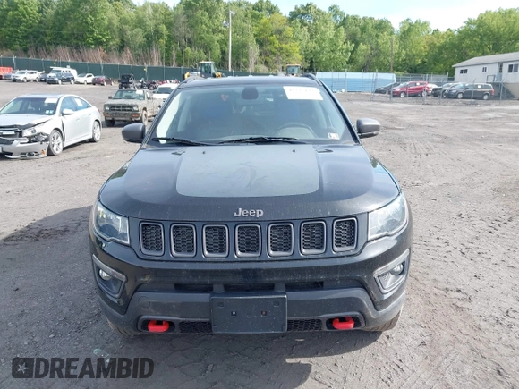 2020 Jeep Compass Trailhawk z VIN 3C4NJDDB7LT195317, wystawiony jako IAAI lot #42325122 z przebiegiem 97 858 mil mil oraz . Historia ofert i sprzedaży dostępna na DreamBid. Obrazek 12.
