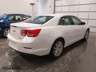 2015 Chevrolet Malibu LT with VIN 1G11D5SL1FF139419, listed as a IAAI auction lot 41815761 with 106,426 mi miles. Bid and sale history available at carsss.com. Image 4.