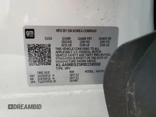 2024 Buick Encore GX Preferred z VIN KL4AMBS25RB158008, wystawiony jako Copart lot #61909735 z przebiegiem 10 933 mil mil oraz Czysty tytuł • Clean title. Historia ofert i sprzedaży dostępna na DreamBid. Obrazek 13.