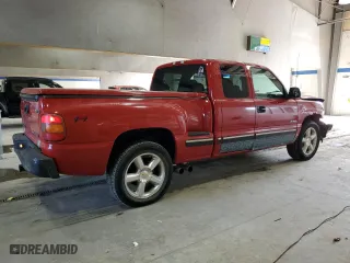 2000 Chevrolet Silverado 1500 LS with VIN 2GCEK19T2Y1252979, listed as a Copart auction lot 46718165 with 289,181 mi miles and Salvage Title. Bid and sale history available at carsss.com. Image 3.