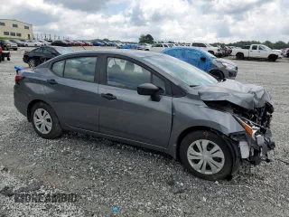 2023 Nissan Versa S z VIN 3N1CN8DV9PL837431, wystawiony jako Copart lot #56859715 z przebiegiem 19 303 mil mil oraz Szkoda całkowita • Salvage title. Historia ofert i sprzedaży dostępna na DreamBid. Obrazek 4.